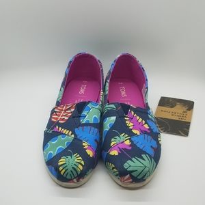 TOMS tropical leaves classics